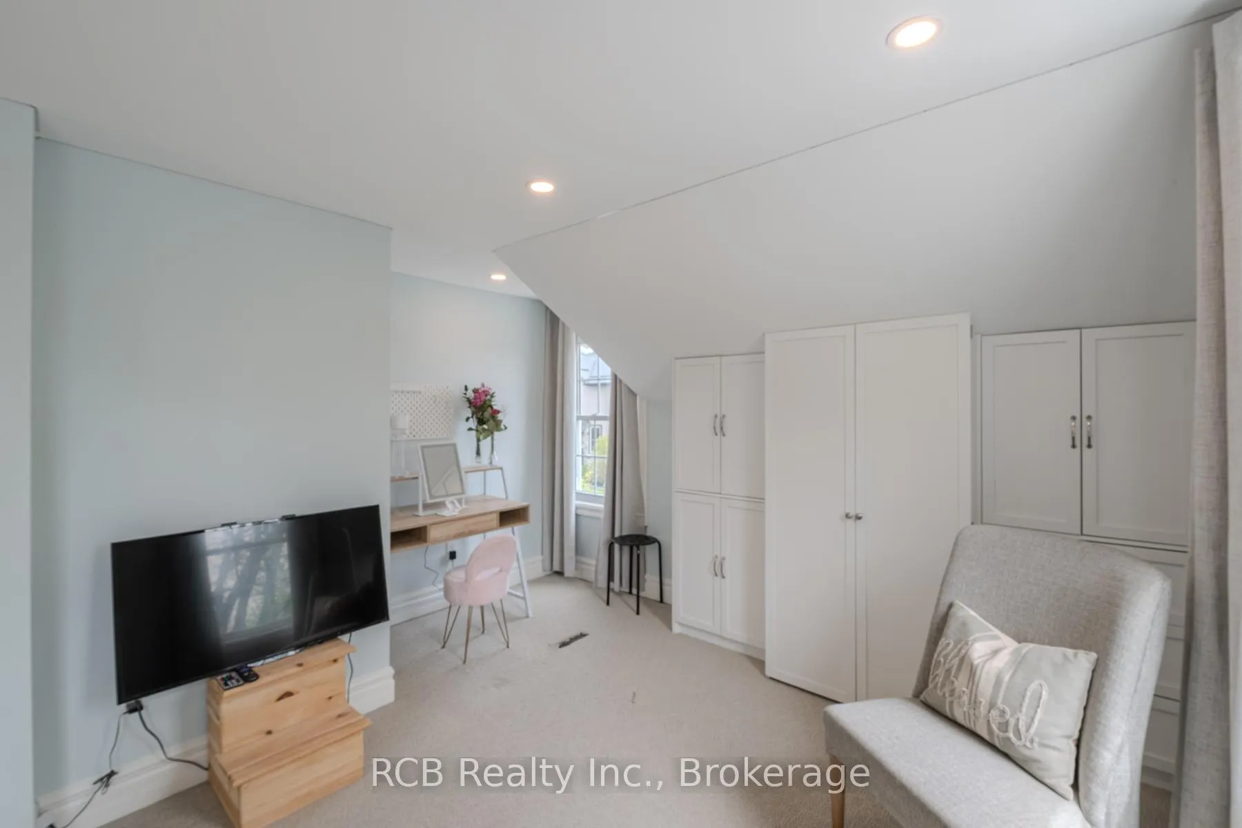 Photo 25 of 27 Reid Street, Brant, South Dumfries — HOMEH