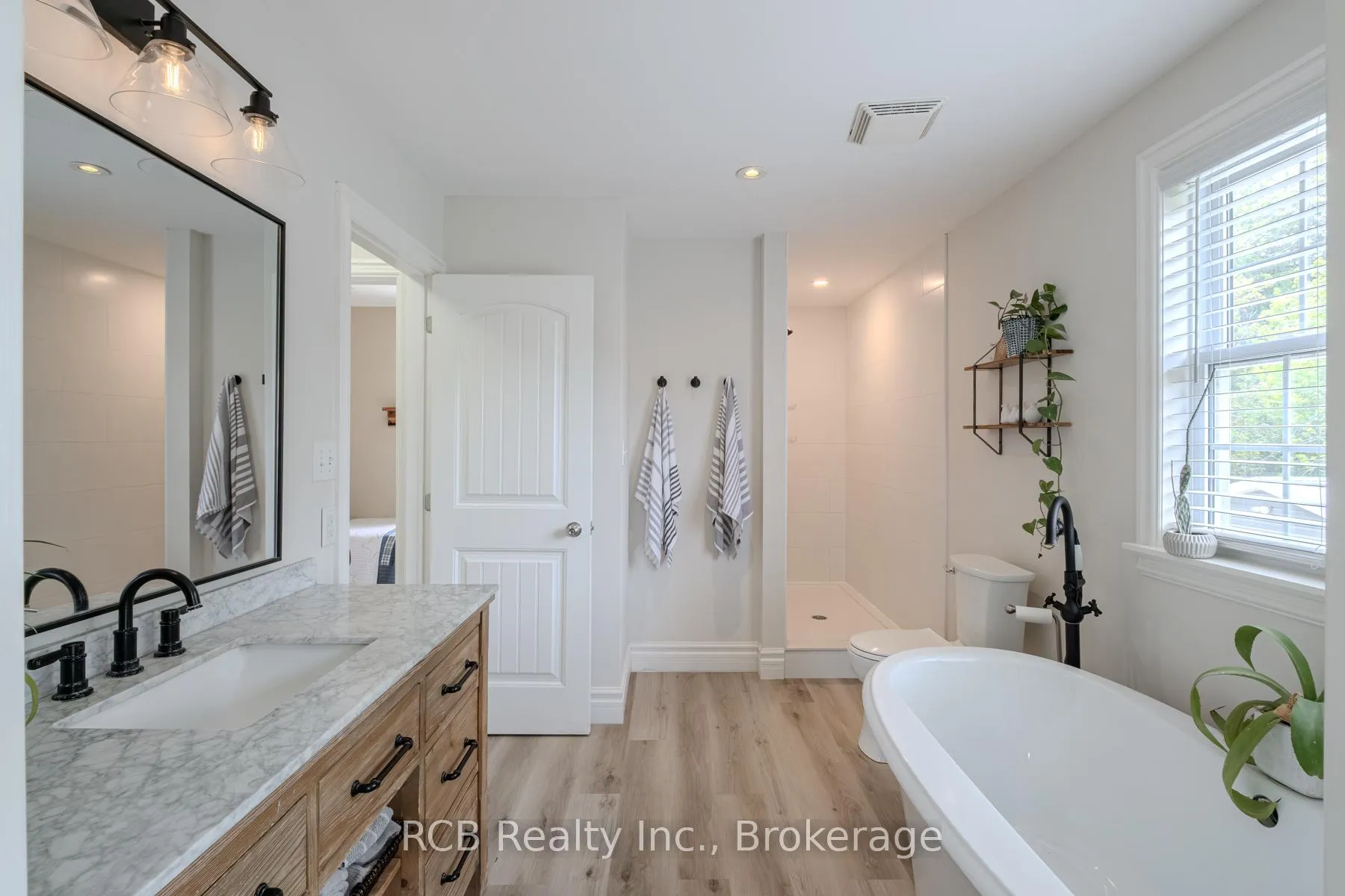 Photo 29 of 27 Reid Street, Brant, South Dumfries — HOMEH