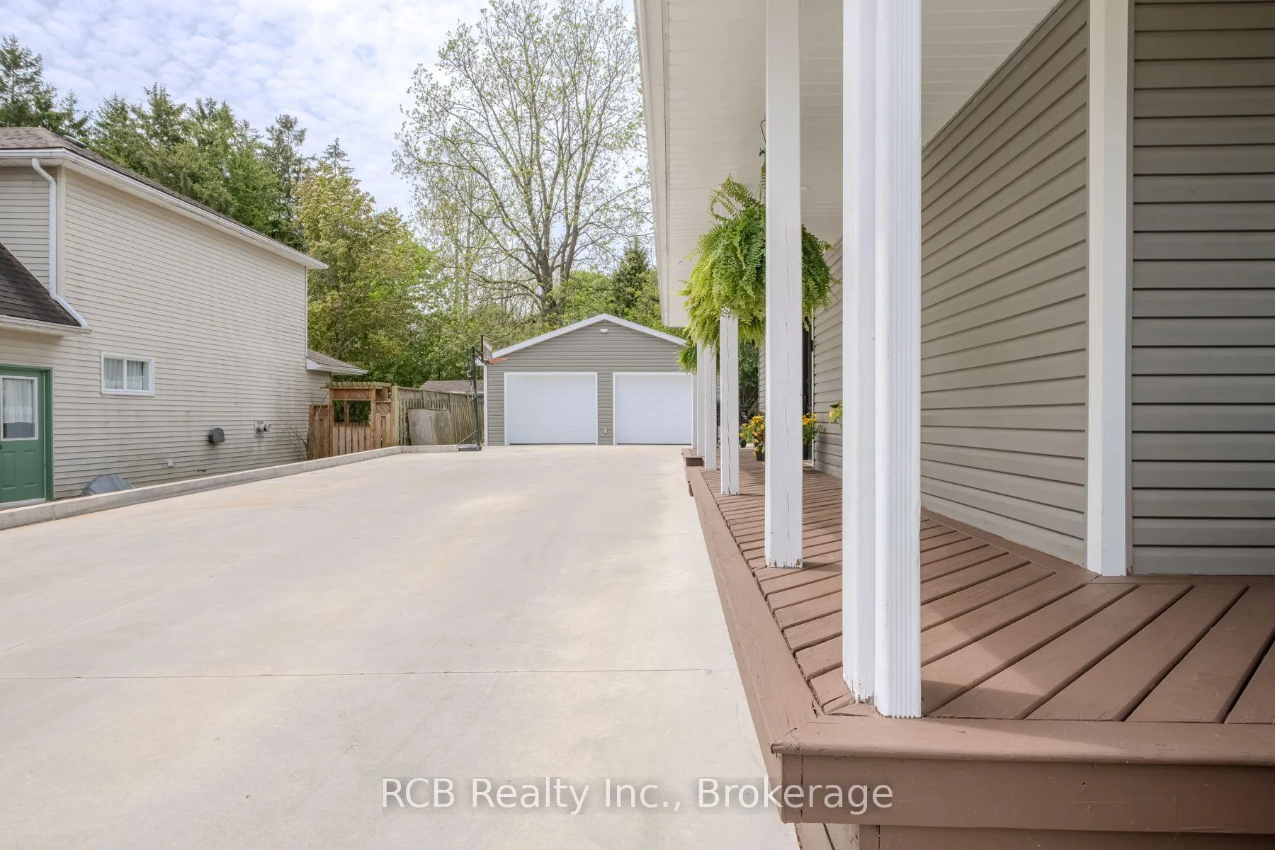 Photo 32 of 27 Reid Street, Brant, South Dumfries — HOMEH