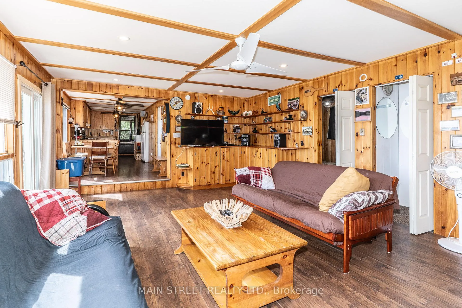 Photo 18 of 1146 Farmer Hays Drive, Algonquin Highlands, McClintock — HOMEH