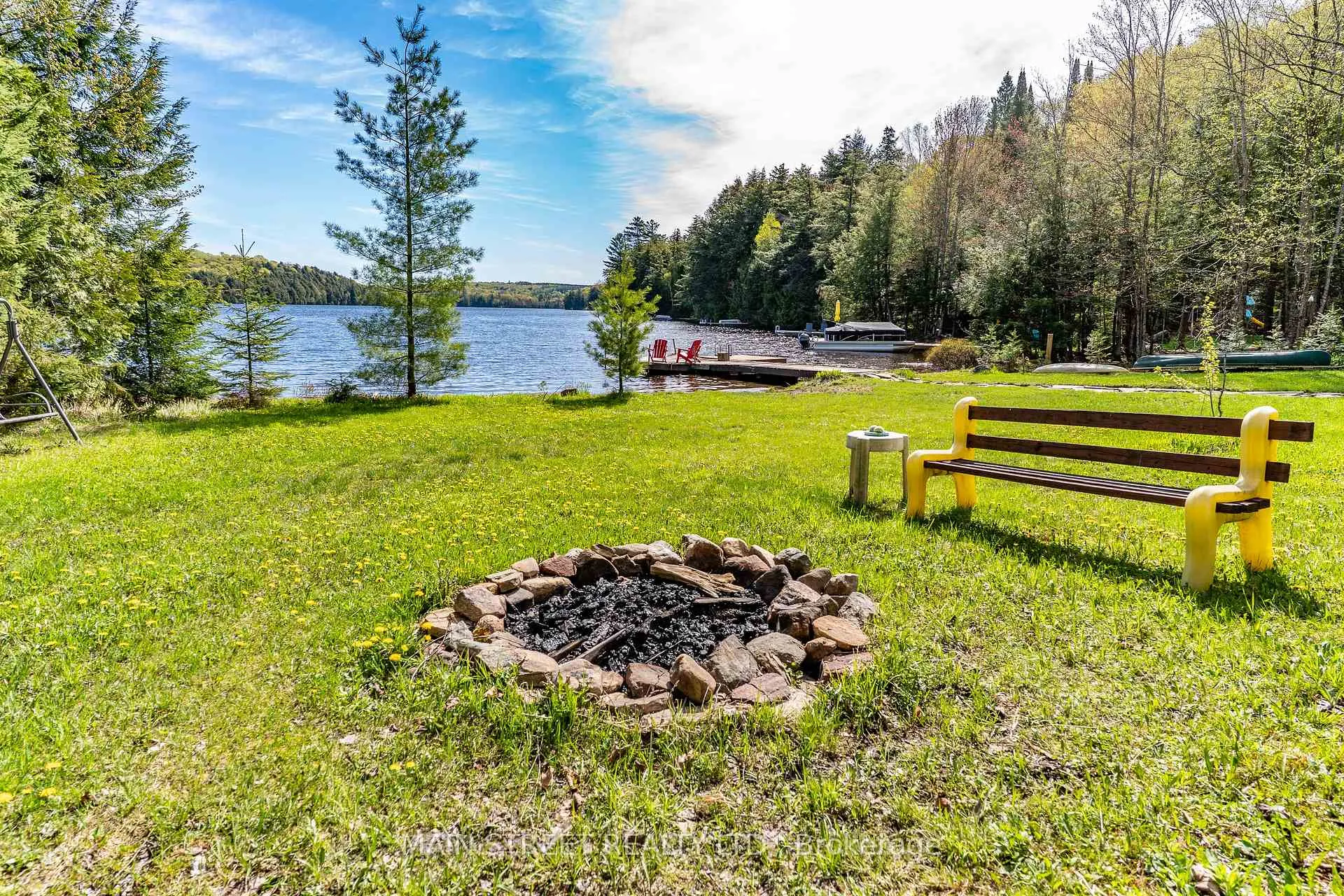 Photo 33 of 1146 Farmer Hays Drive, Algonquin Highlands, McClintock — HOMEH