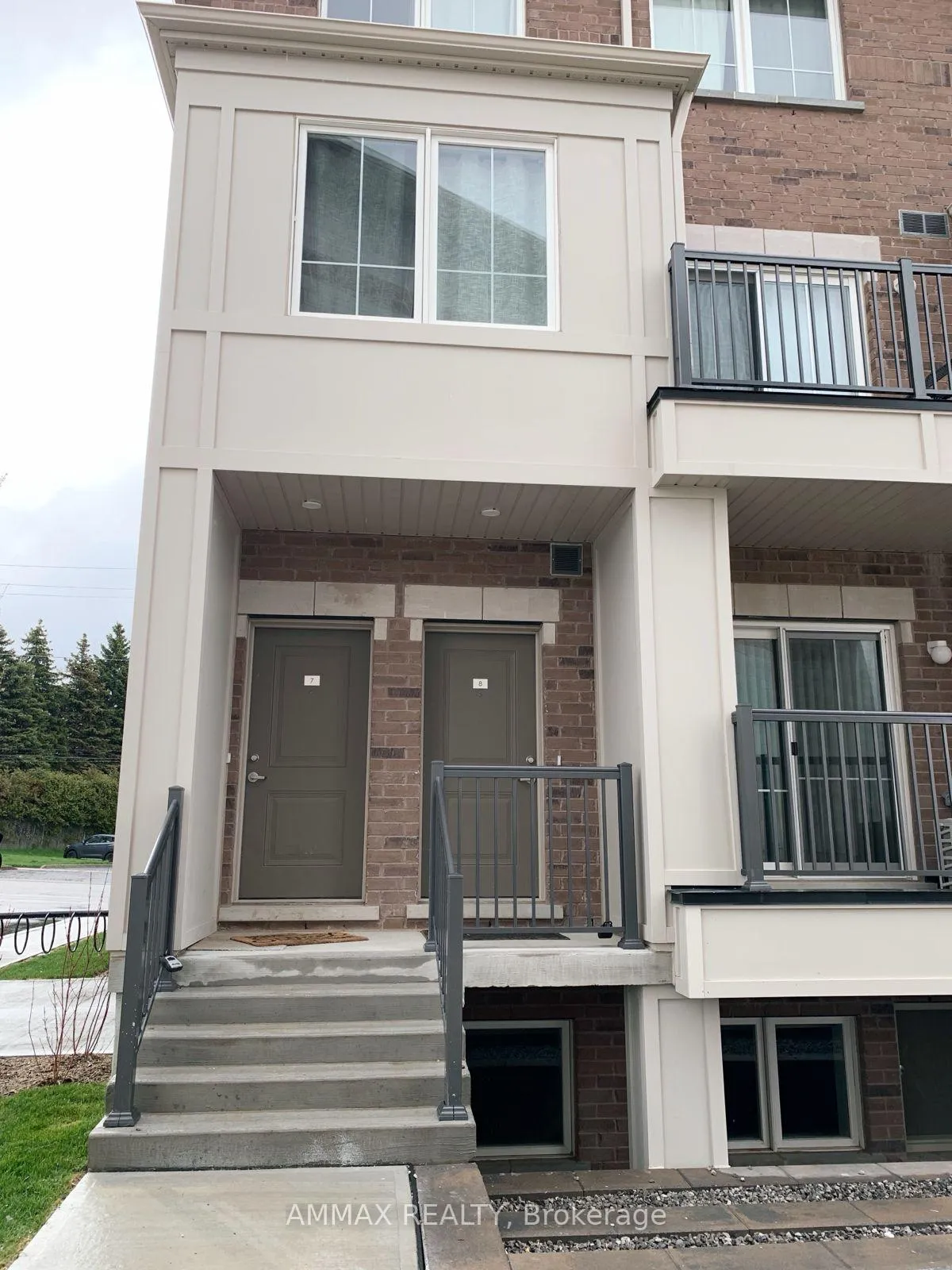 Photo 2 of Unit 8, 490 Beresford Path, Oshawa, Central — HOMEH