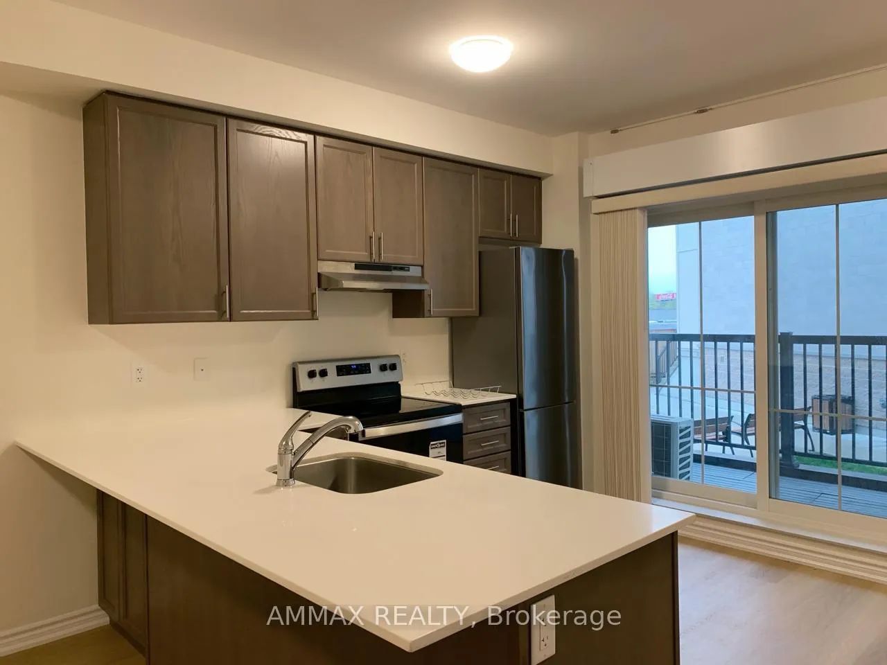 Photo 6 of Unit 8, 490 Beresford Path, Oshawa, Central — HOMEH