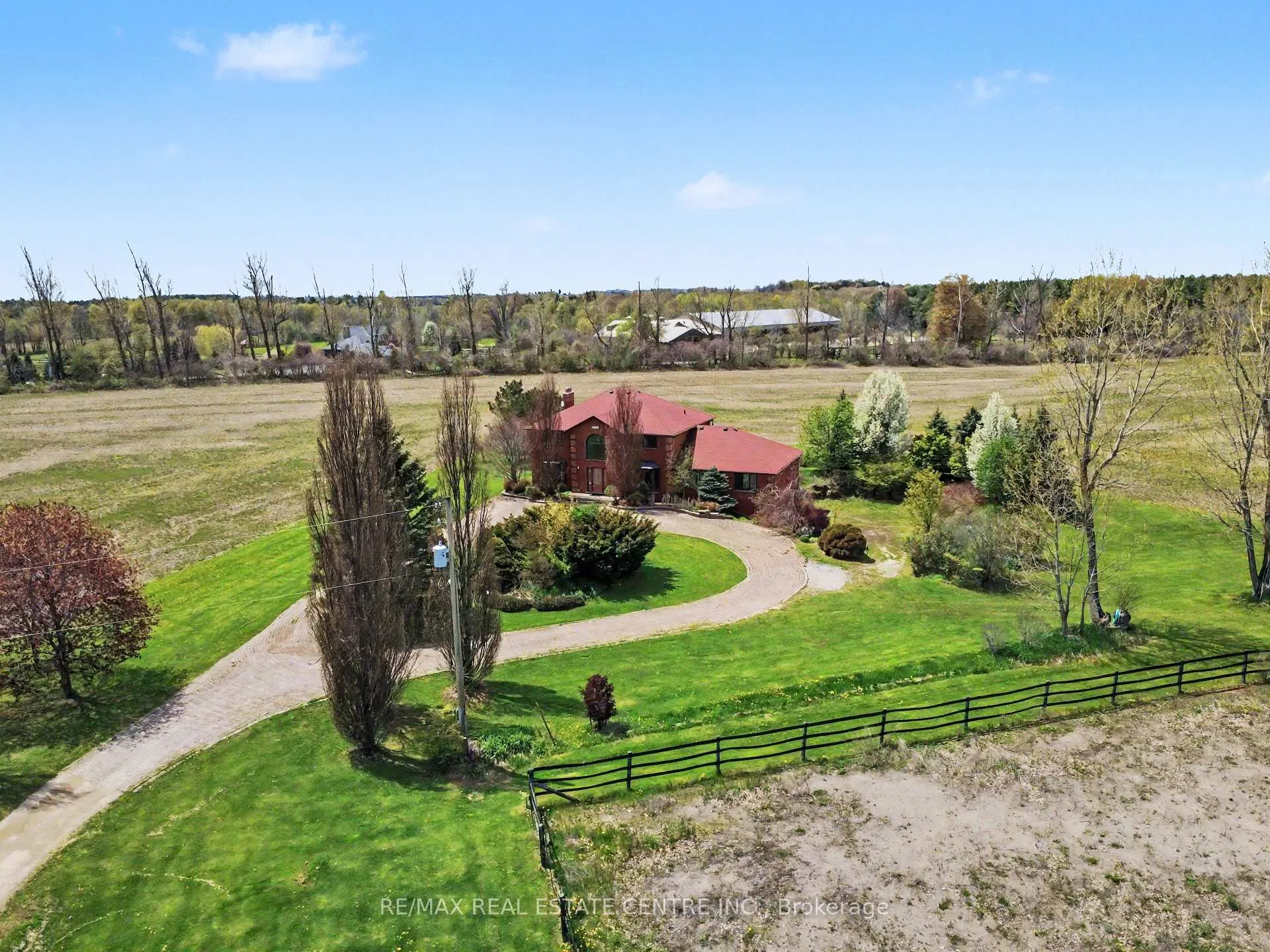 Photo 1 of 8548 First Line, Milton, Rural Milton West — HOMEH