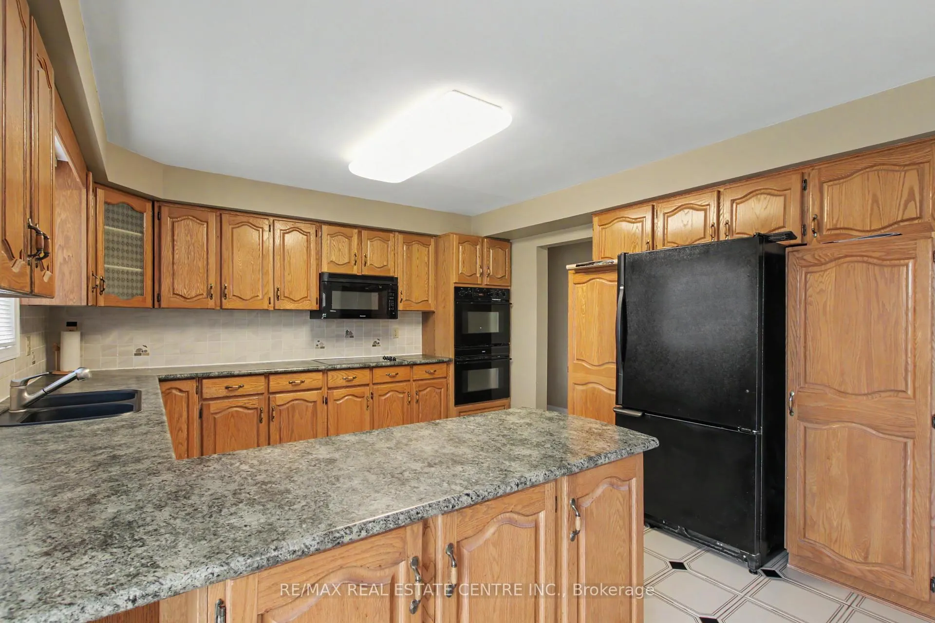 Photo 13 of 8548 First Line, Milton, Rural Milton West — HOMEH