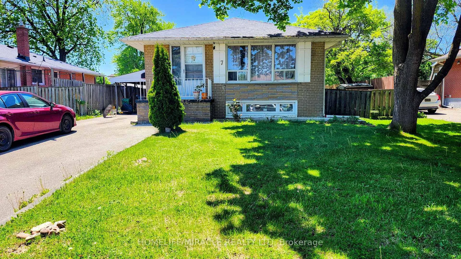 Photo 1 of 7 Mcclure Avenue, Brampton, Northwood Park — HOMEH