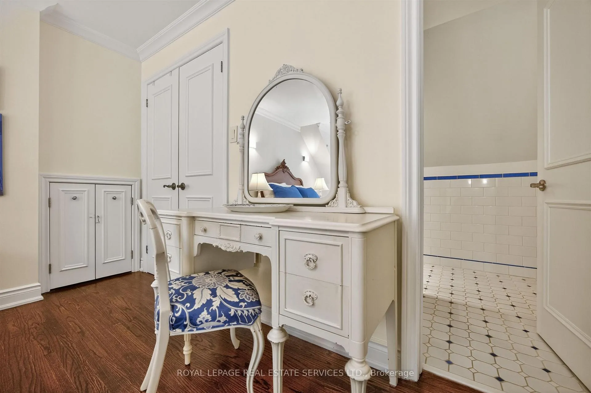 Photo 19 of 130 Thompson Avenue, Etobicoke, Stonegate-Queensway — HOMEH