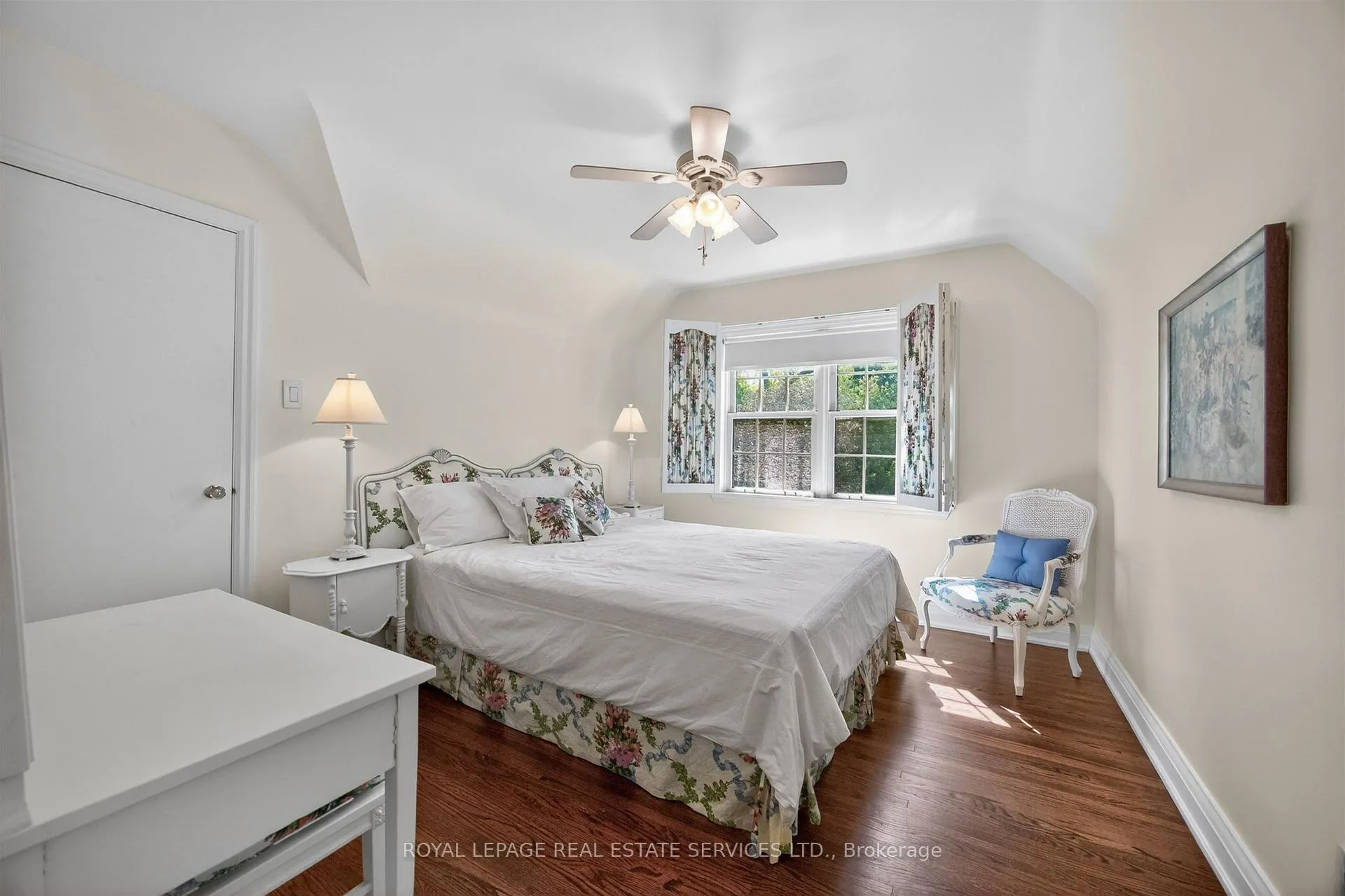 Photo 22 of 130 Thompson Avenue, Etobicoke, Stonegate-Queensway — HOMEH