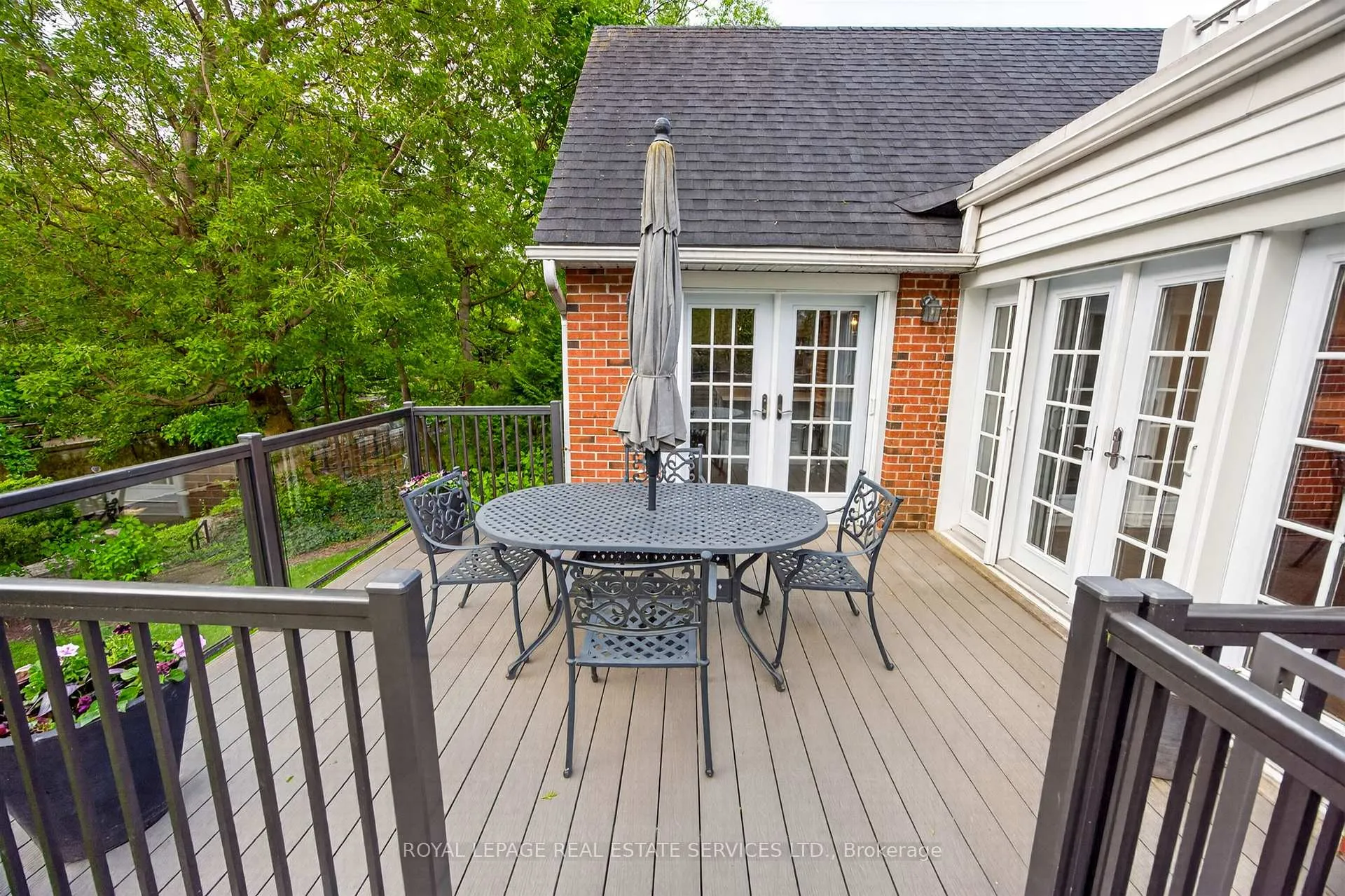 Photo 34 of 130 Thompson Avenue, Etobicoke, Stonegate-Queensway — HOMEH