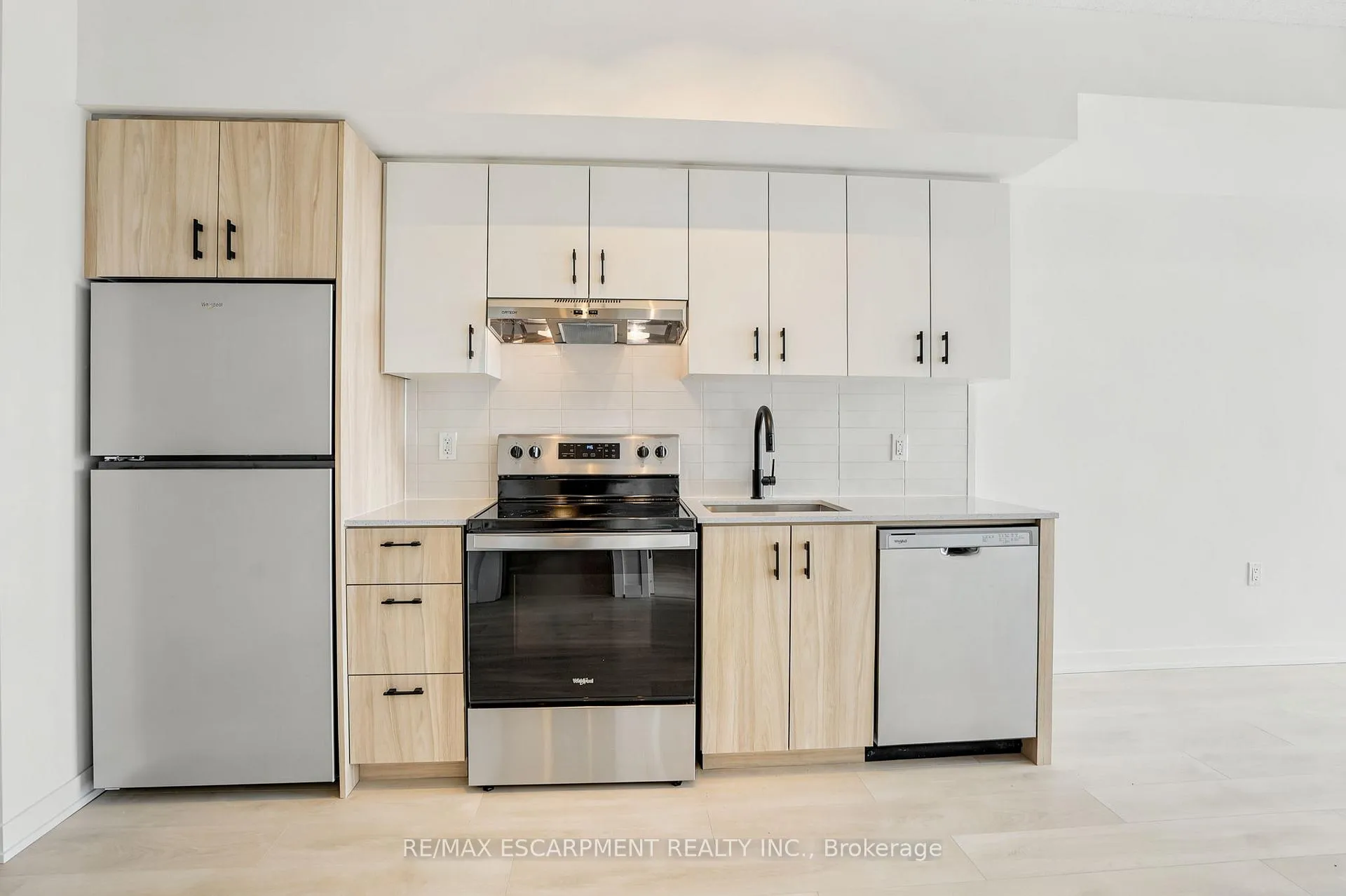 Photo 16 of Unit C711, 4878 Powers Common, Burlington, Alton — HOMEH