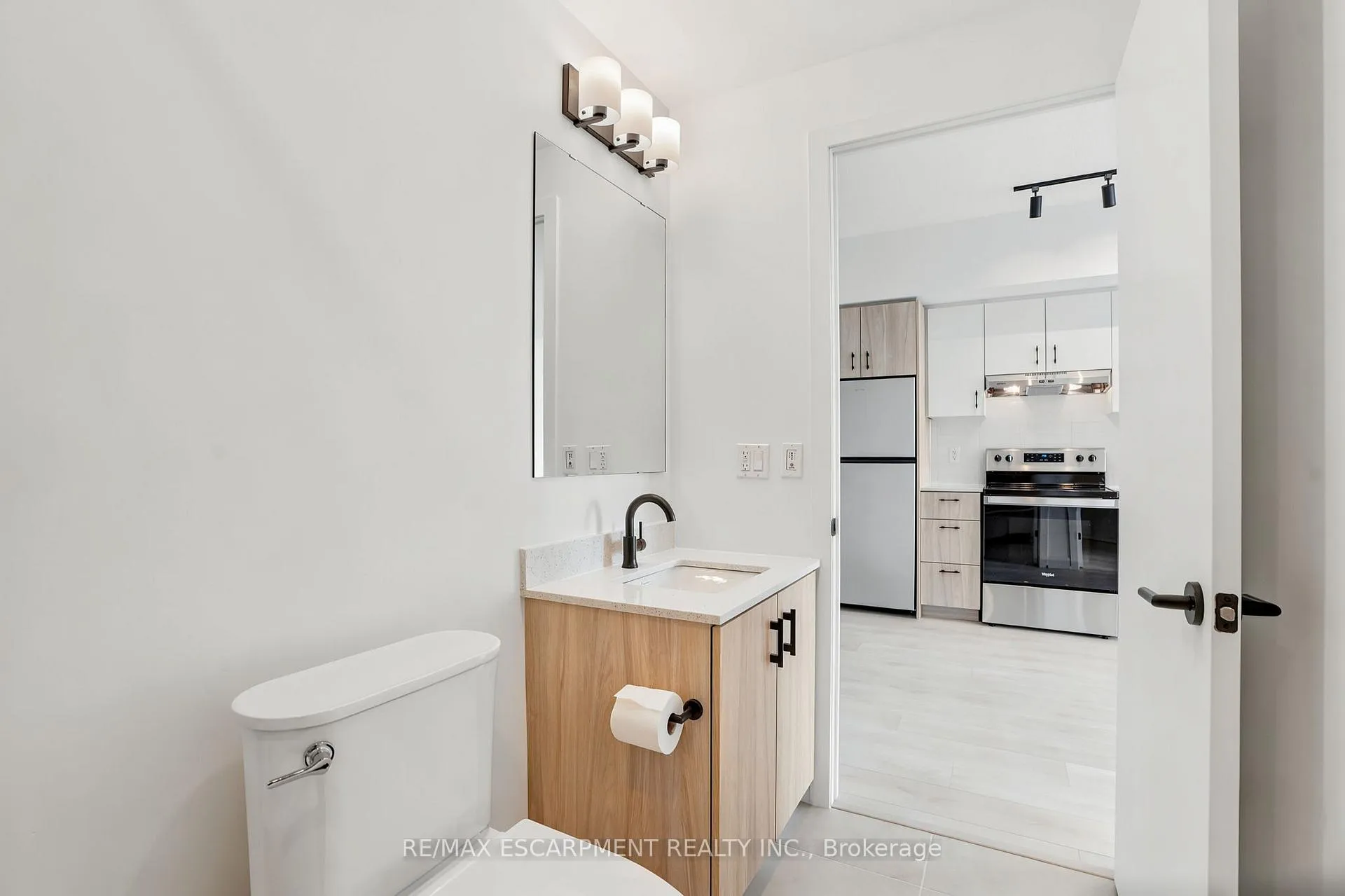 Photo 22 of Unit C711, 4878 Powers Common, Burlington, Alton — HOMEH
