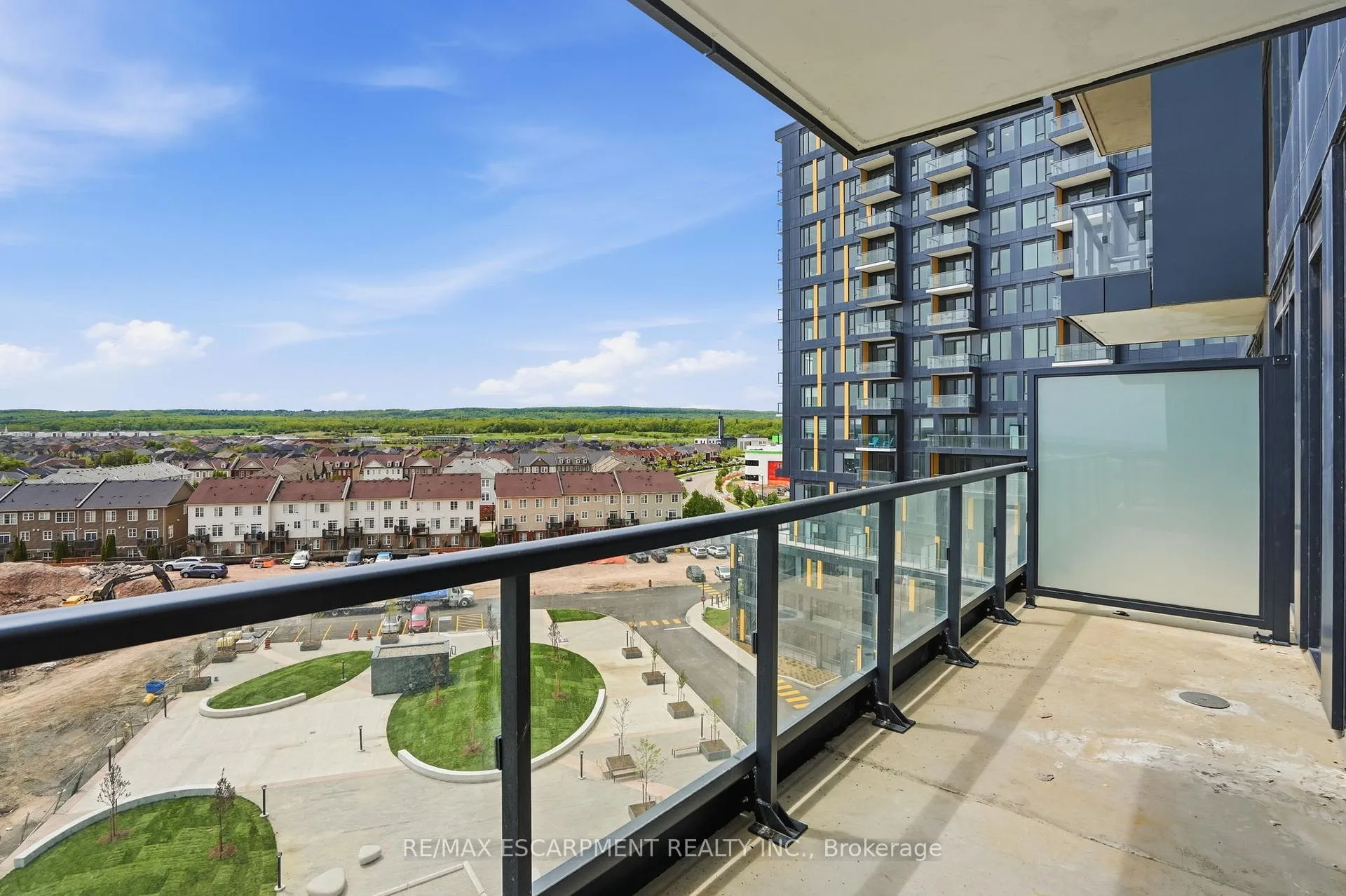 Photo 35 of Unit C711, 4878 Powers Common, Burlington, Alton — HOMEH