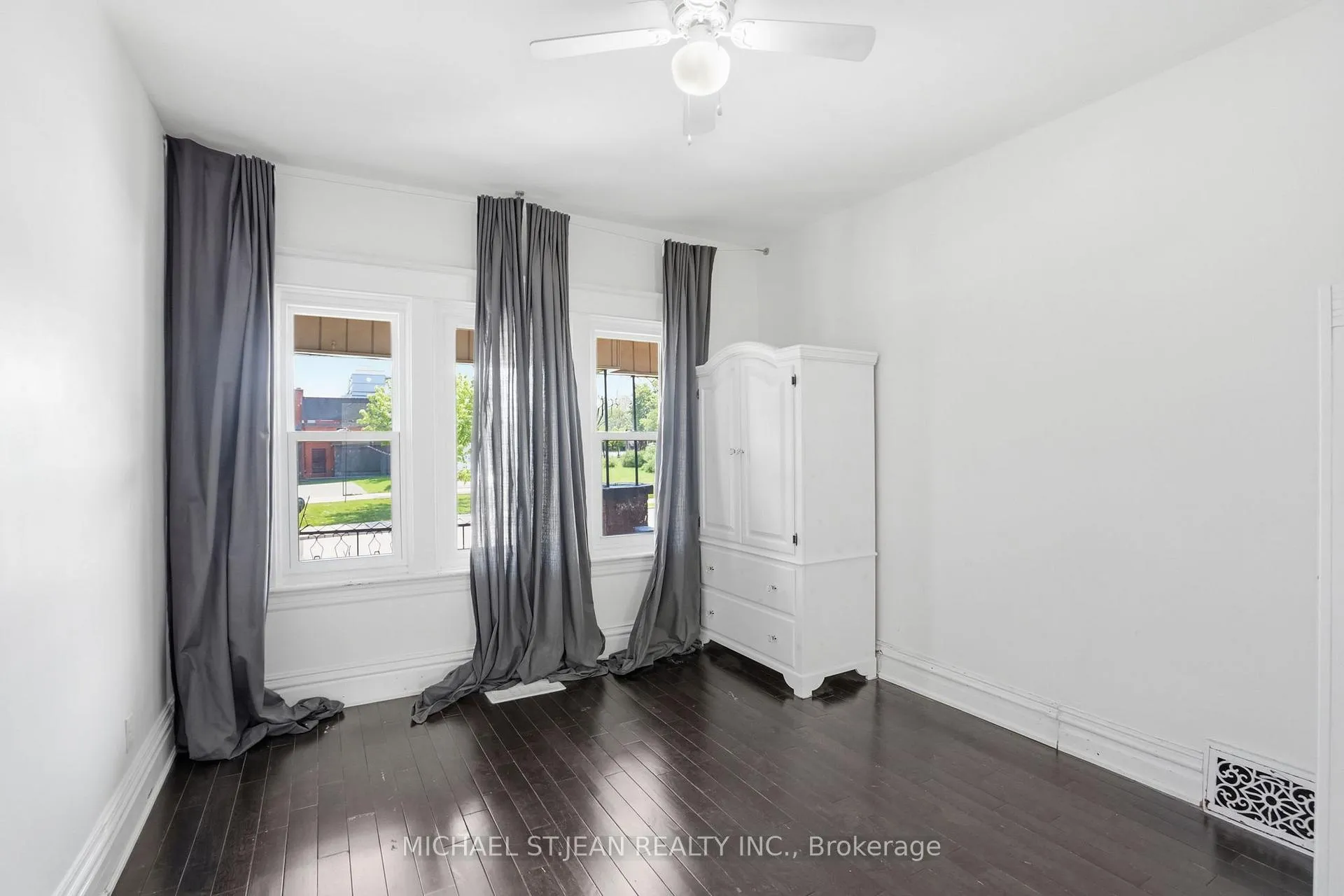 Photo 7 of 38 Norway Avenue, Hamilton, Blakeley — HOMEH