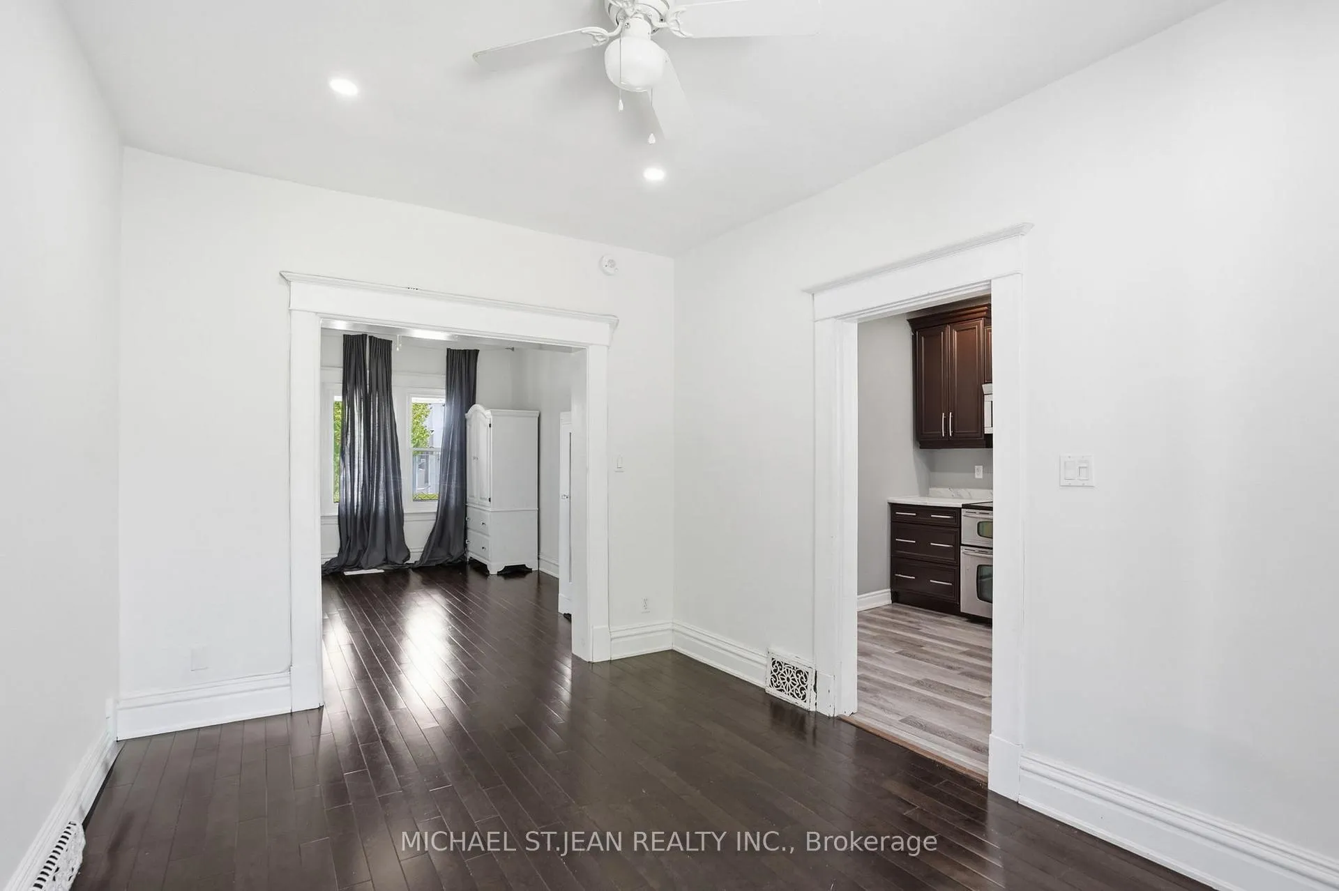 Photo 9 of 38 Norway Avenue, Hamilton, Blakeley — HOMEH