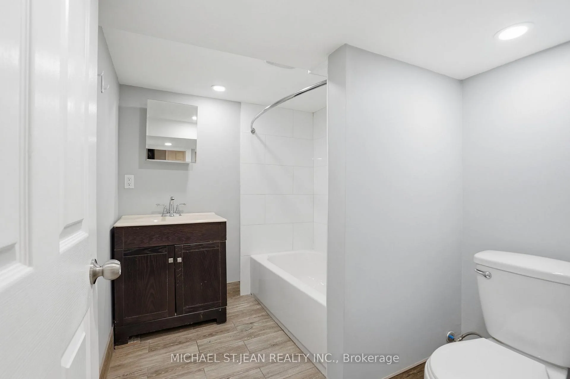 Photo 40 of 38 Norway Avenue, Hamilton, Blakeley — HOMEH