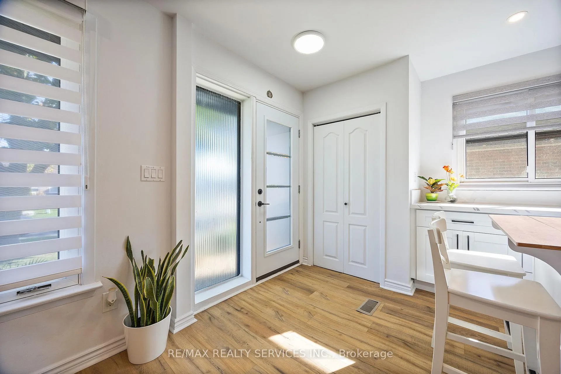 Photo 6 of 70 Wilton Drive, Brampton, Brampton East — HOMEH
