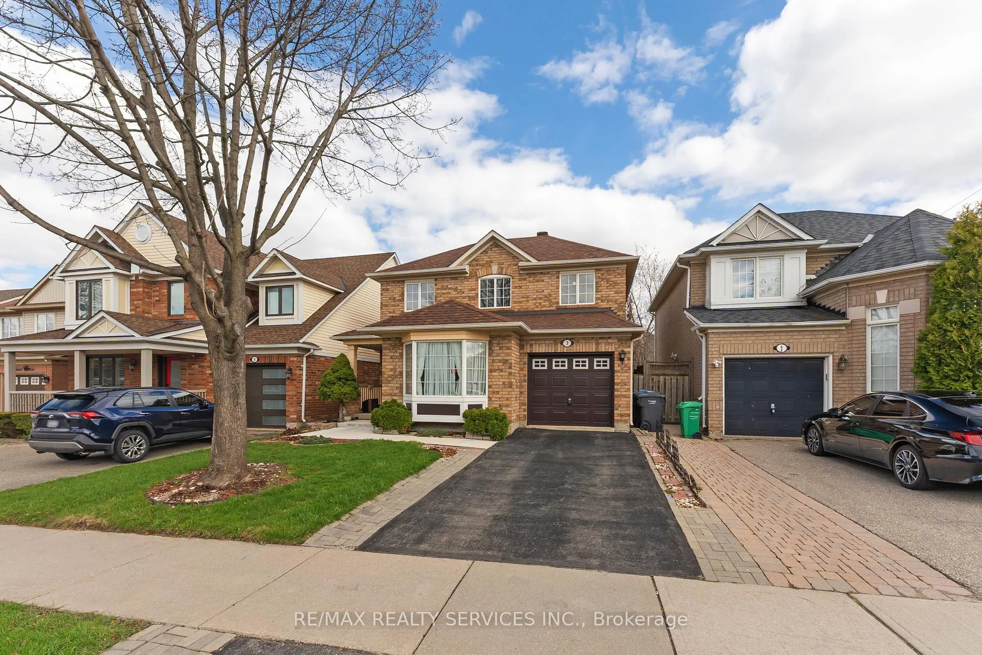 Photo 3 of 3 Springhurst Avenue, Brampton, Fletcher's Meadow — HOMEH