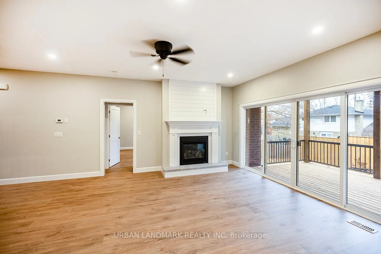 Photo 14 of 214 Aberdeen Avenue, Peterborough, Northcrest Ward 5 — HOMEH