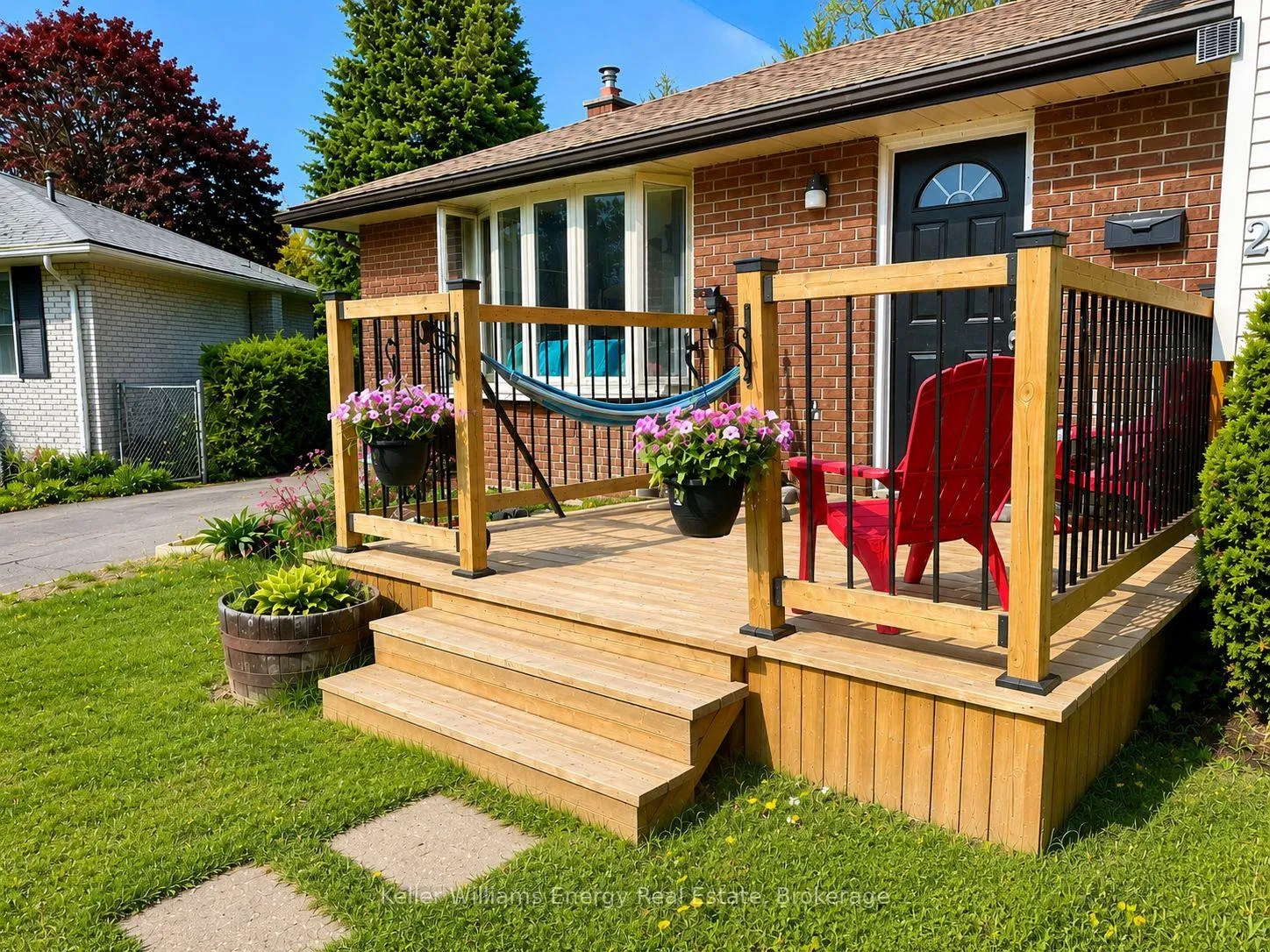 Photo 2 of 245 Smart Crescent, Greater Napanee — HOMEH