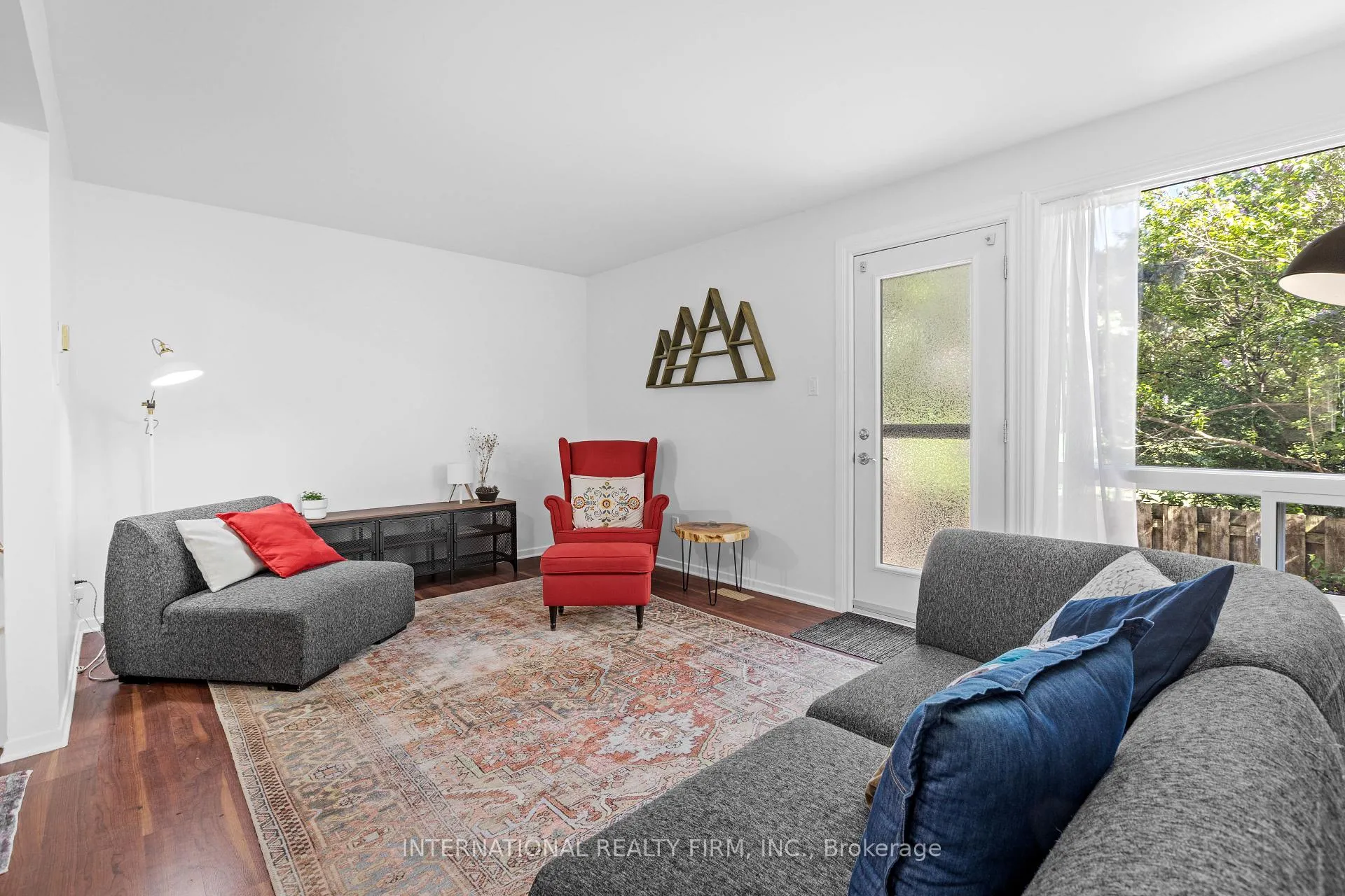 Photo 3 of Unit 30, 116 McClintock Way, Ottawa, Kanata - Katimavik — HOMEH