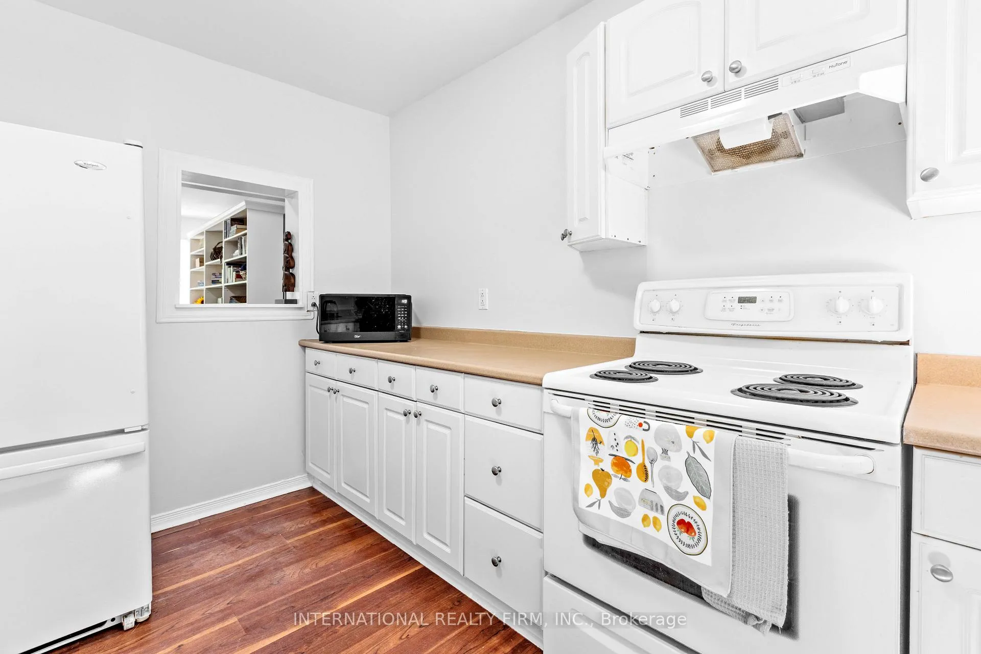 Photo 8 of Unit 30, 116 McClintock Way, Ottawa, Kanata - Katimavik — HOMEH