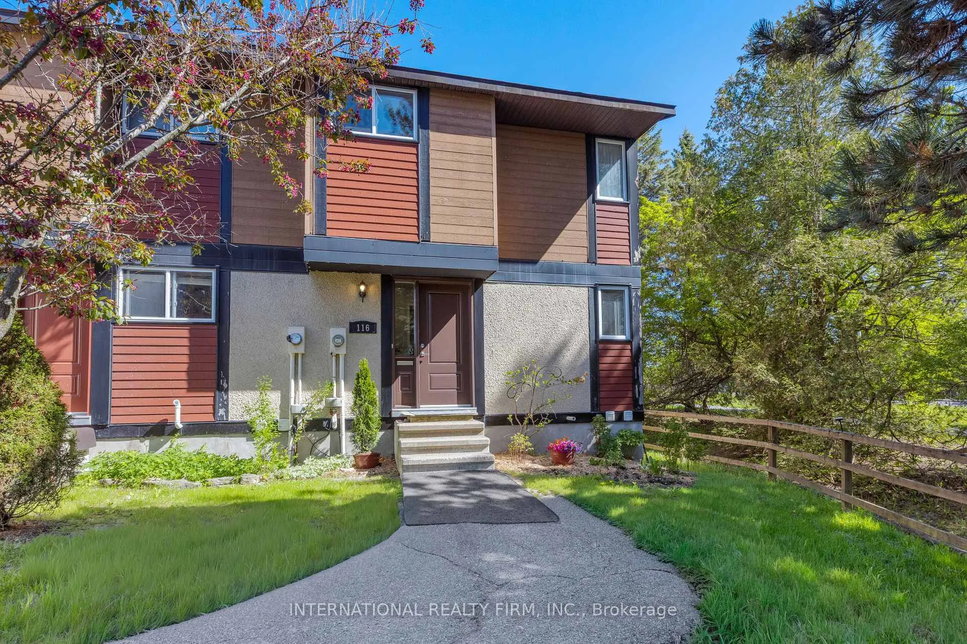 Photo 36 of Unit 30, 116 McClintock Way, Ottawa, Kanata - Katimavik — HOMEH
