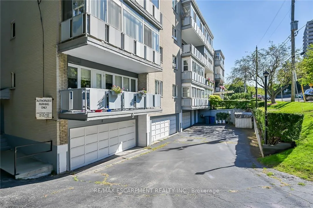 Photo 9 of Unit 405, 107 St Joseph'S Drive, Hamilton, Corktown — HOMEH