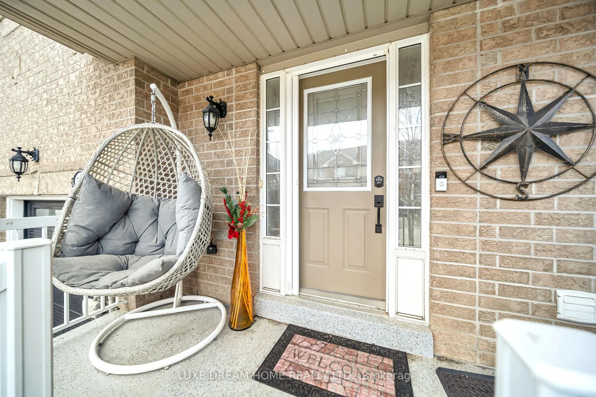 Photo 5 of 100 Panton Trail, Milton, Dempsey — HOMEH