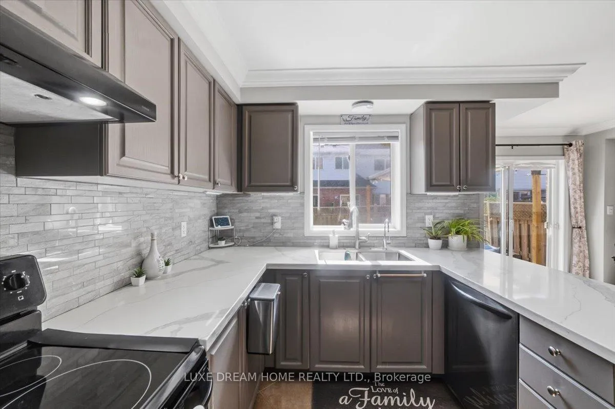Photo 18 of 100 Panton Trail, Milton, Dempsey — HOMEH