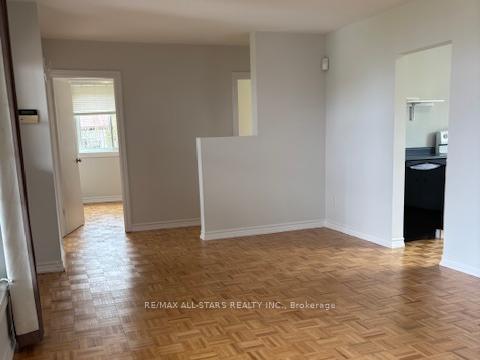 Photo 16 of 233 Lake Drive E, Georgina, Historic Lakeshore Communities — HOMEH