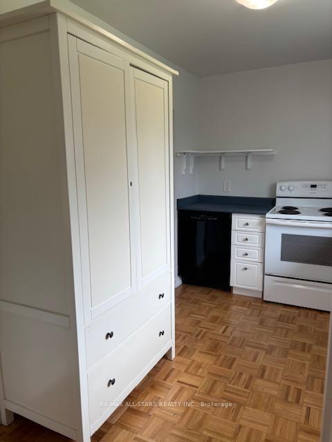 Photo 22 of 233 Lake Drive E, Georgina, Historic Lakeshore Communities — HOMEH