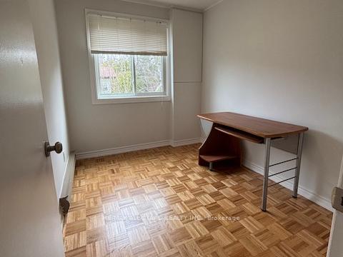 Photo 29 of 233 Lake Drive E, Georgina, Historic Lakeshore Communities — HOMEH