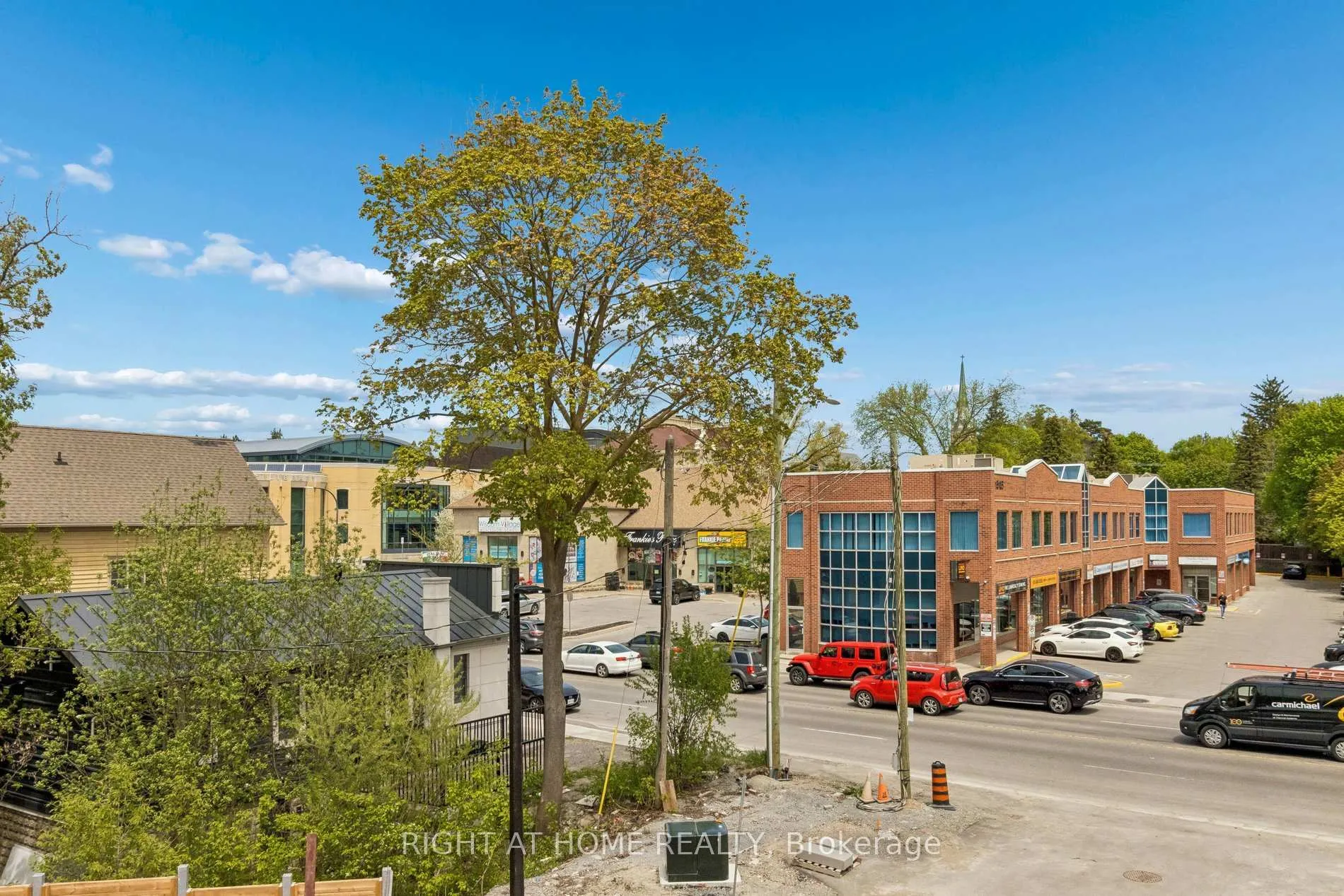Photo 22 of Unit 206, 15100 Yonge Street, Aurora, Aurora Village — HOMEH