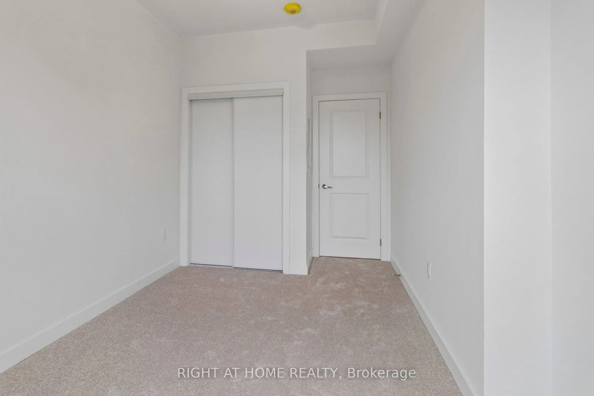 Photo 35 of Unit 206, 15100 Yonge Street, Aurora, Aurora Village — HOMEH