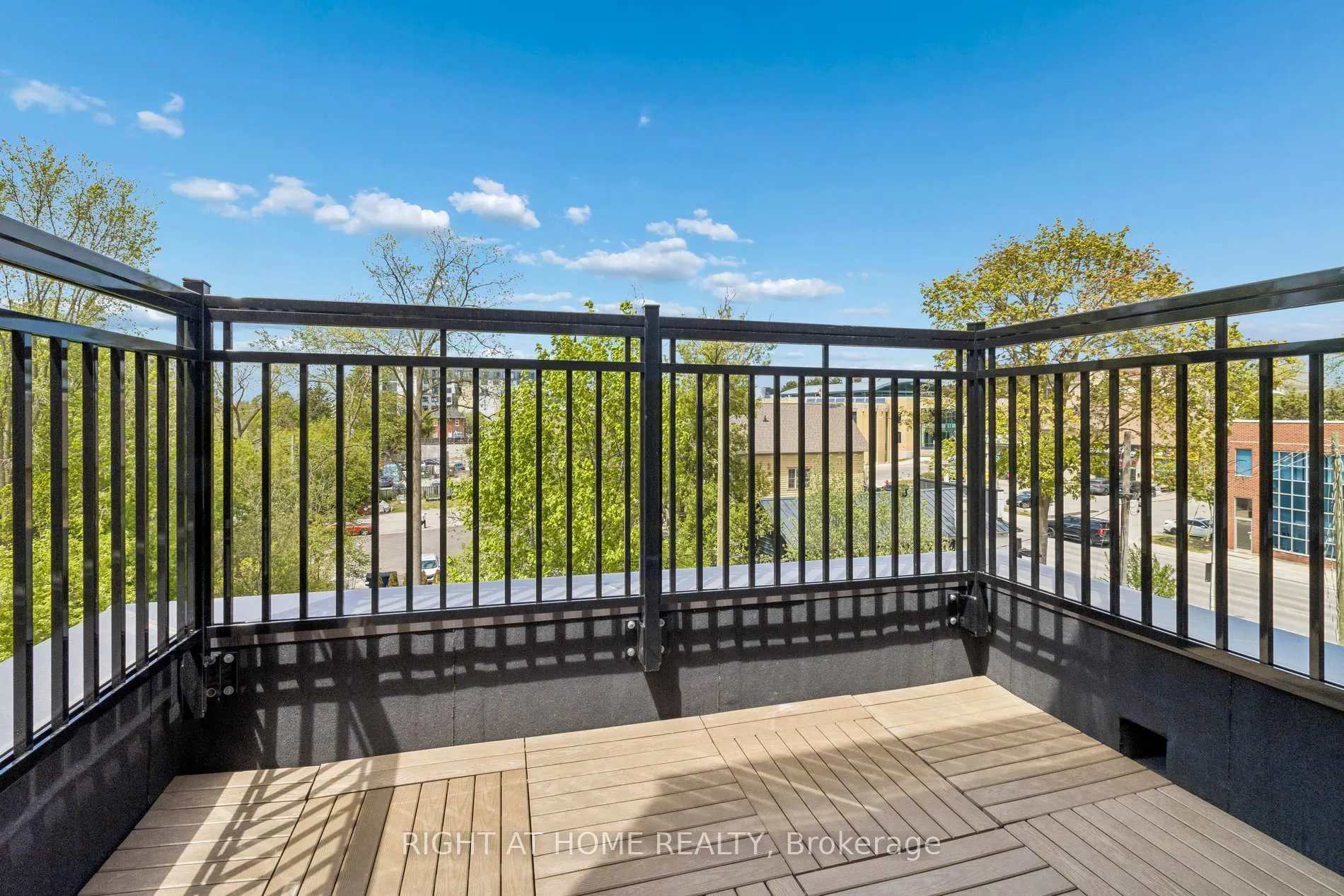 Photo 36 of Unit 206, 15100 Yonge Street, Aurora, Aurora Village — HOMEH