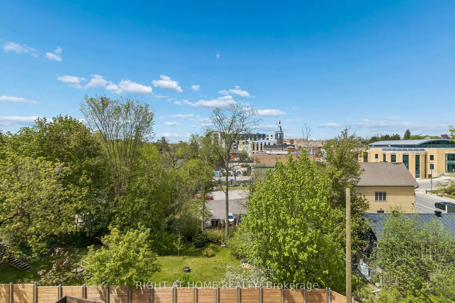 Photo 47 of Unit 206, 15100 Yonge Street, Aurora, Aurora Village — HOMEH