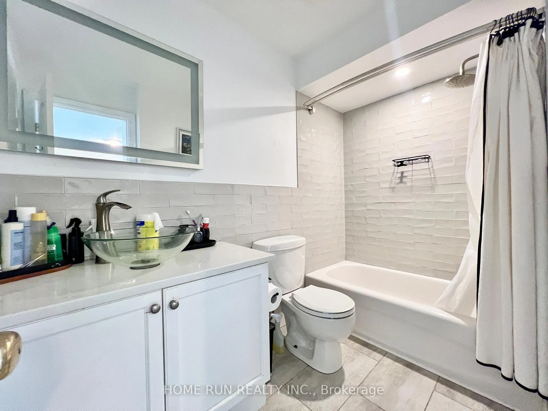 Photo 20 of 217 Deerfox Drive, Ottawa, Barrhaven - Longfields — HOMEH