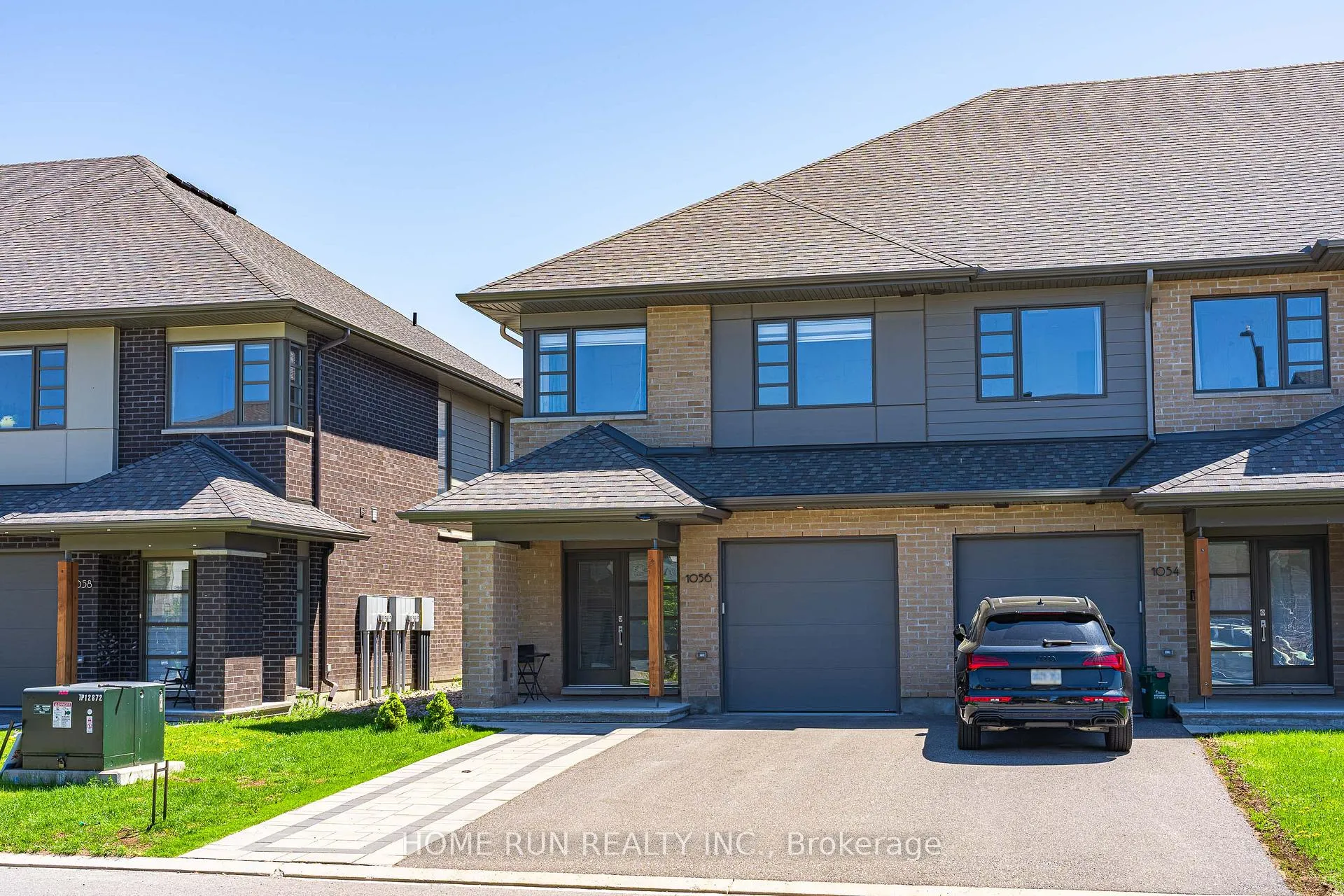 Photo 2 of 1056 Lunar Glow Crescent, Ottawa, Riverside South/Gloucester Glen — HOMEH