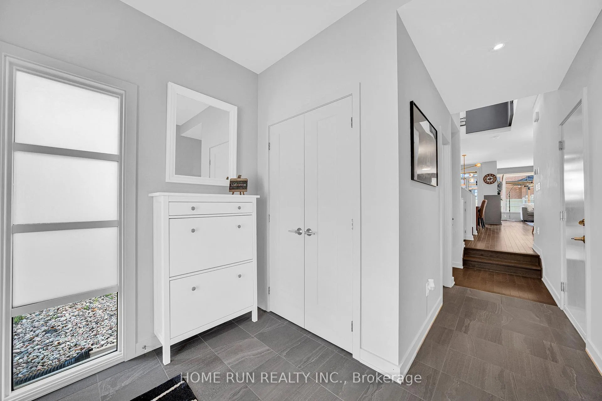 Photo 4 of 1056 Lunar Glow Crescent, Ottawa, Riverside South/Gloucester Glen — HOMEH