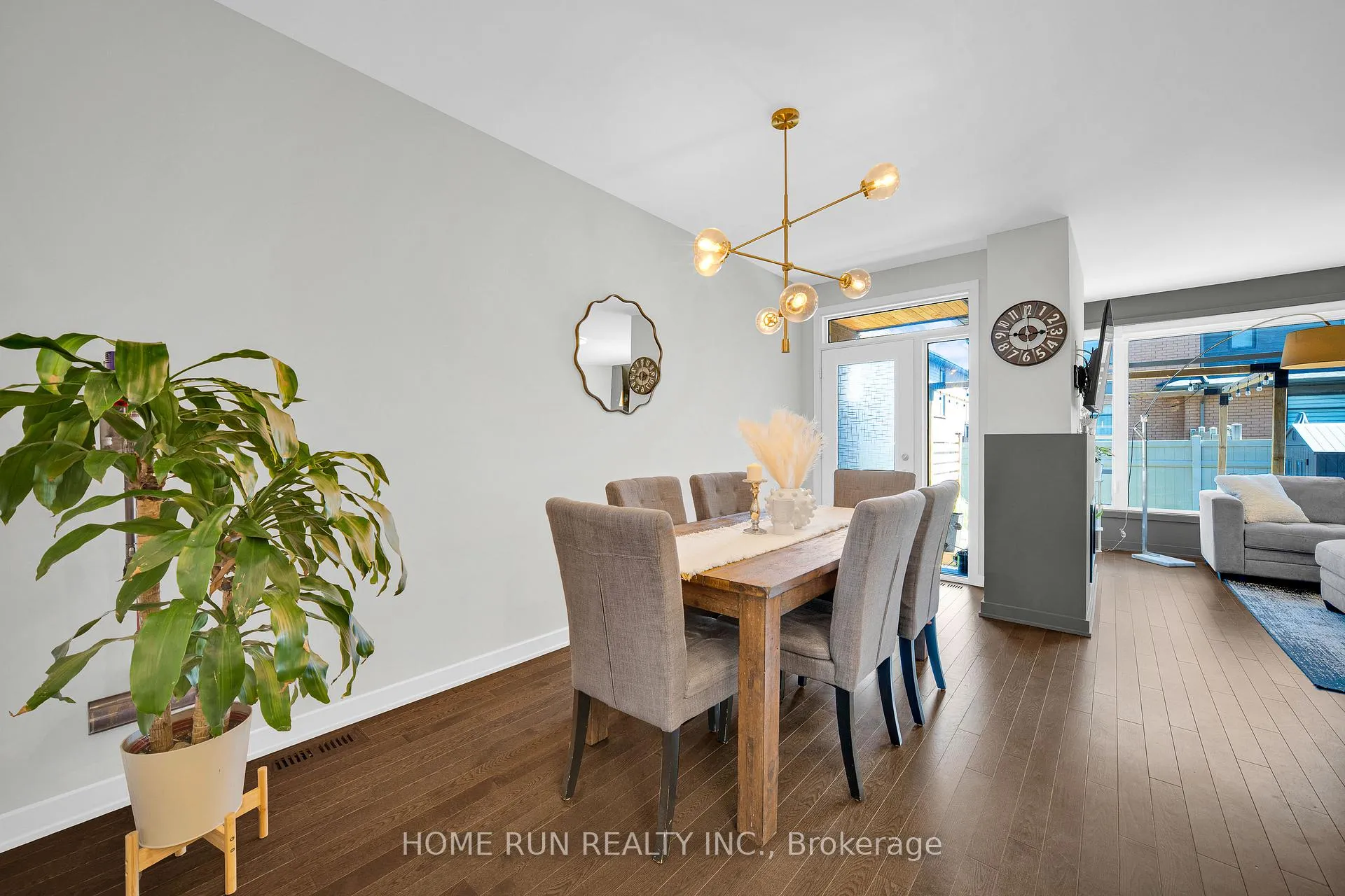 Photo 5 of 1056 Lunar Glow Crescent, Ottawa, Riverside South/Gloucester Glen — HOMEH