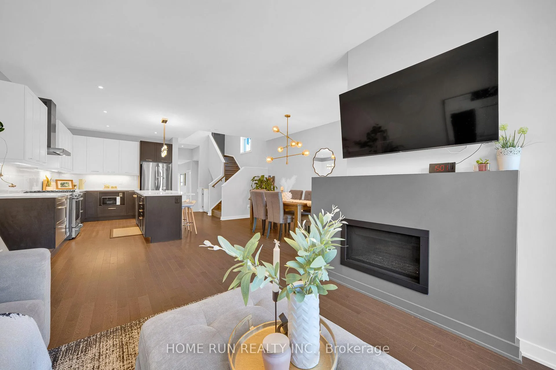 Photo 11 of 1056 Lunar Glow Crescent, Ottawa, Riverside South/Gloucester Glen — HOMEH