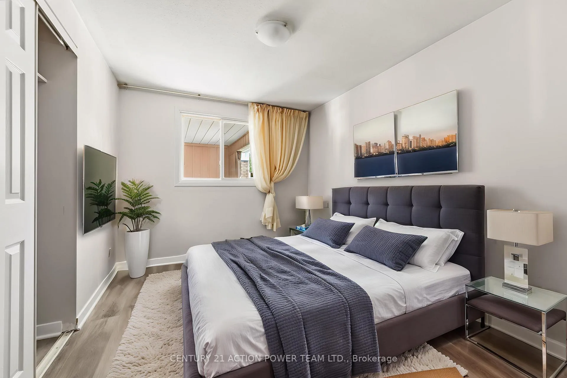 Photo 12 of Unit A, 2178 Erinbrook Crescent, Ottawa, Sheffield Glen/Industrial Park — HOMEH