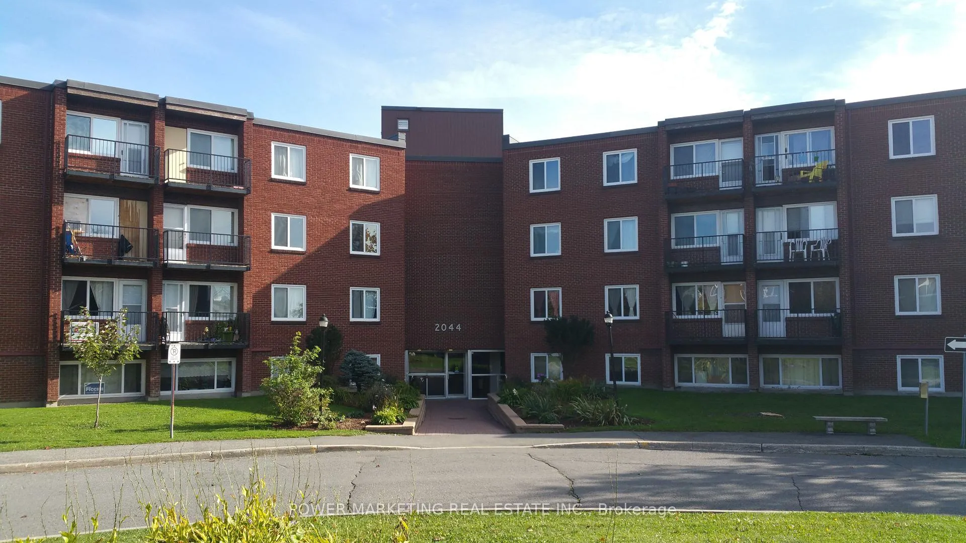 Photo 1 of Unit 303A, 2044 Arrowsmith Drive, Ottawa, Beacon Hill South — HOMEH