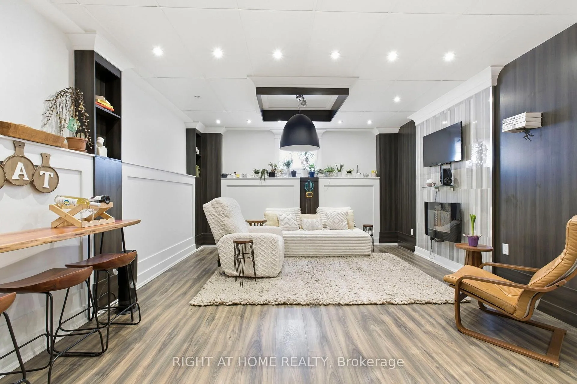 Photo 29 of 10 Learmont Avenue, Caledon, Rural Caledon — HOMEH