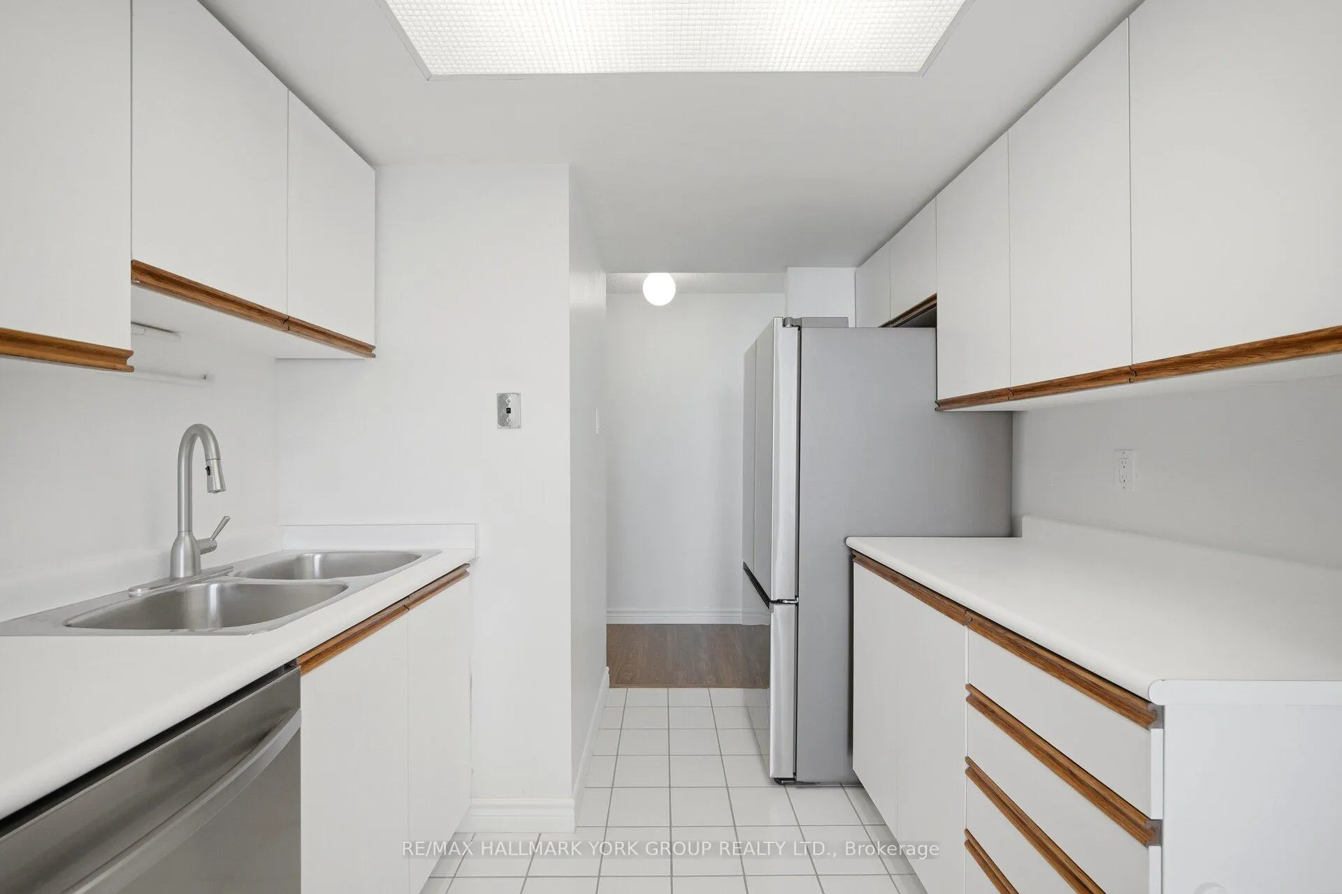Photo 7 of Unit 1402, 600 Rexdale Boulevard, Etobicoke, West Humber-Clairville — HOMEH