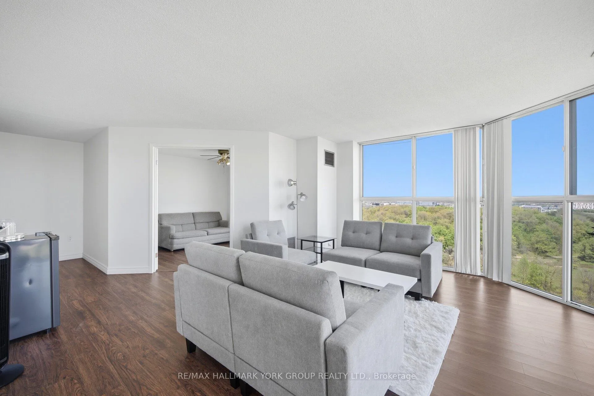 Photo 10 of Unit 1402, 600 Rexdale Boulevard, Etobicoke, West Humber-Clairville — HOMEH