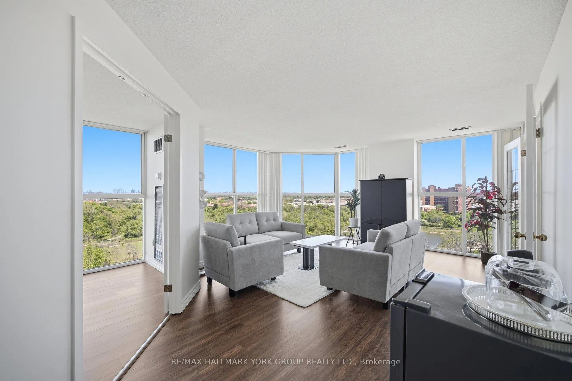 Photo 11 of Unit 1402, 600 Rexdale Boulevard, Etobicoke, West Humber-Clairville — HOMEH