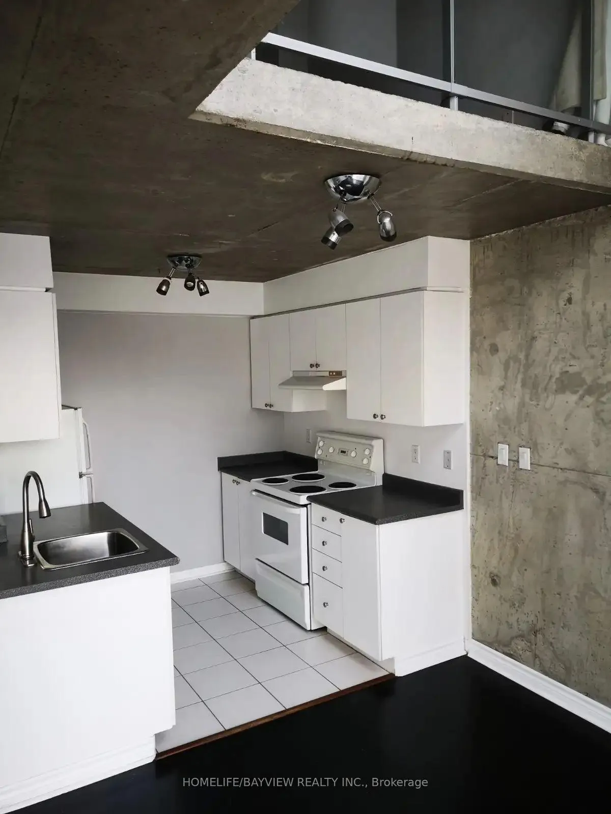 Photo 2 of Unit 1019, 1029 king Street W, Toronto, Niagara — HOMEH