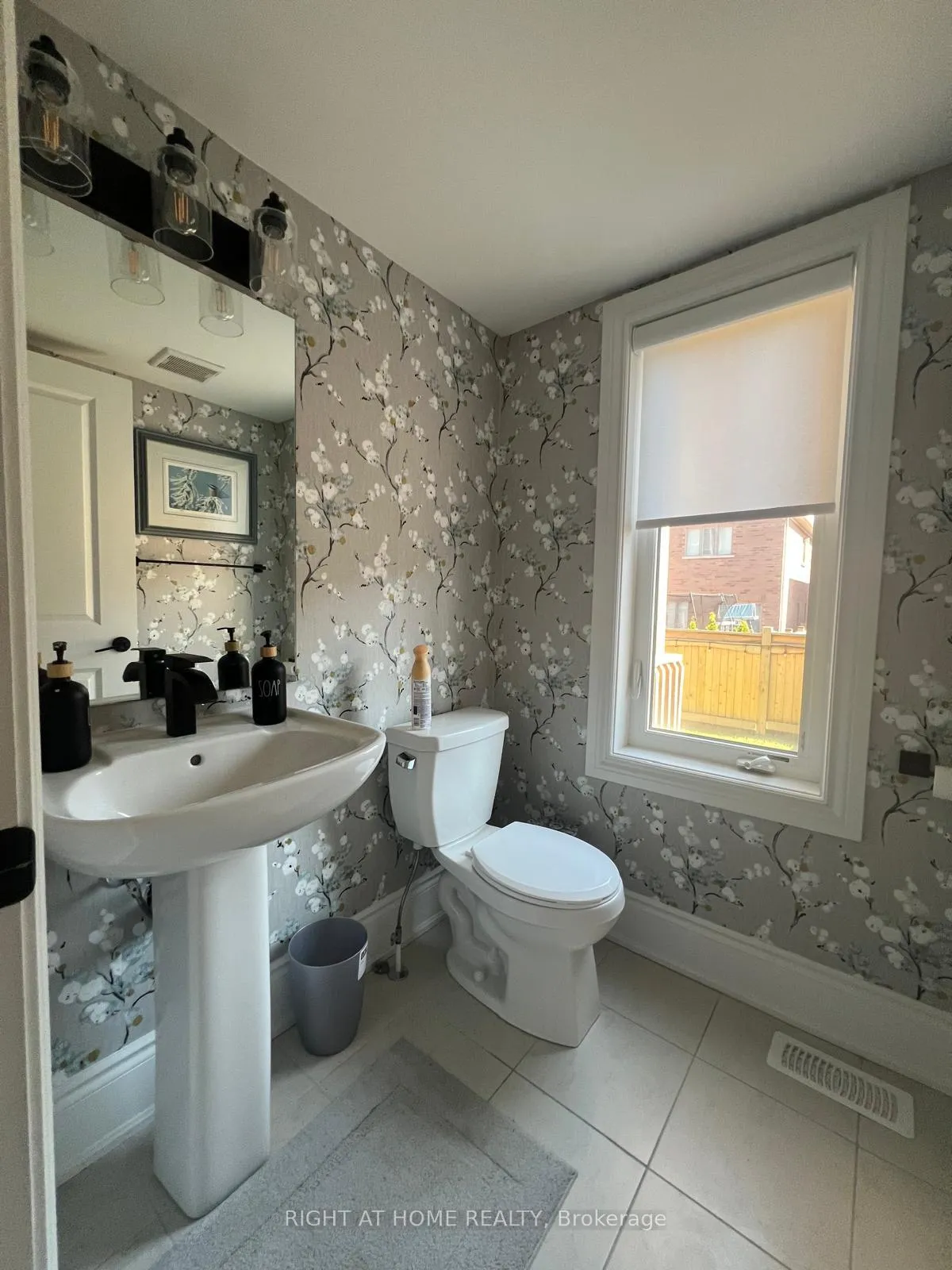 Photo 5 of 111 Bavin Street, Clarington, Bowmanville — HOMEH
