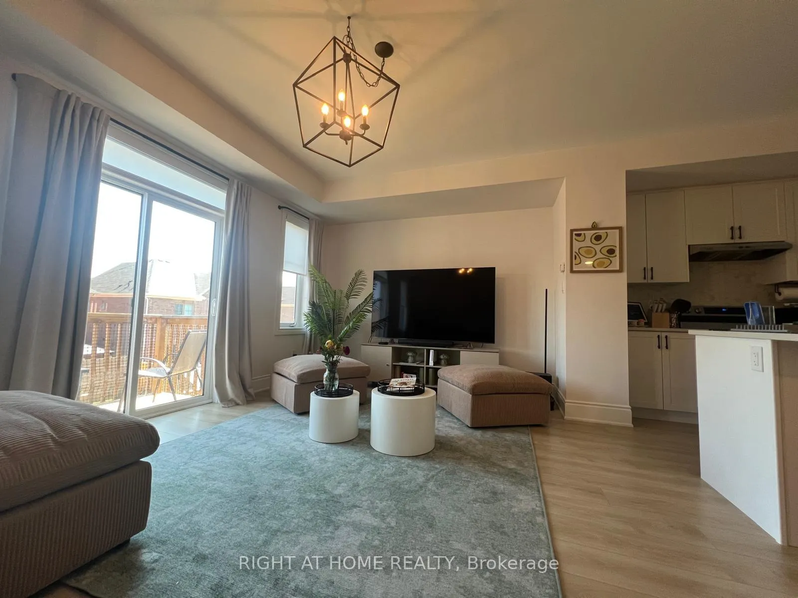 Photo 8 of 111 Bavin Street, Clarington, Bowmanville — HOMEH